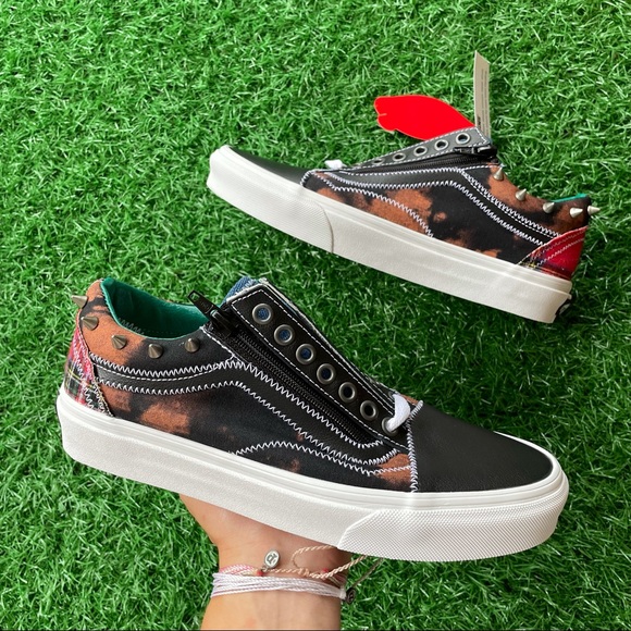 Vans Shoes - Vans Old Skool Zip